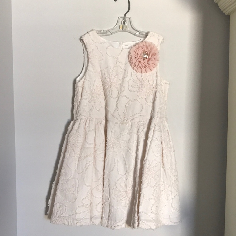 Girls dress